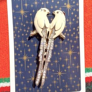 Elegant Antique White rhinestone Bird Brooch